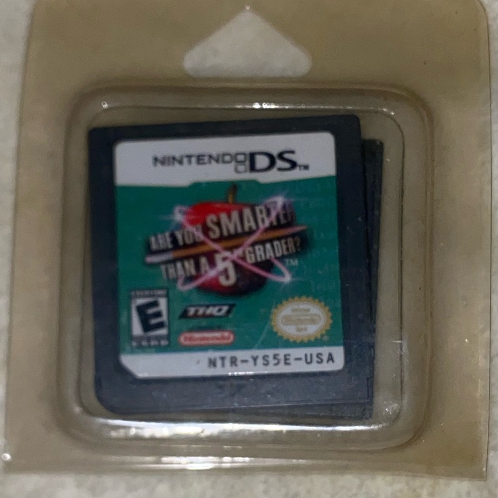 Double sided DS games